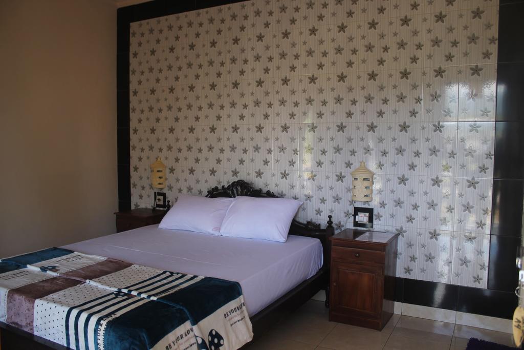 Summer Guesthouse Lovina Екстериор снимка