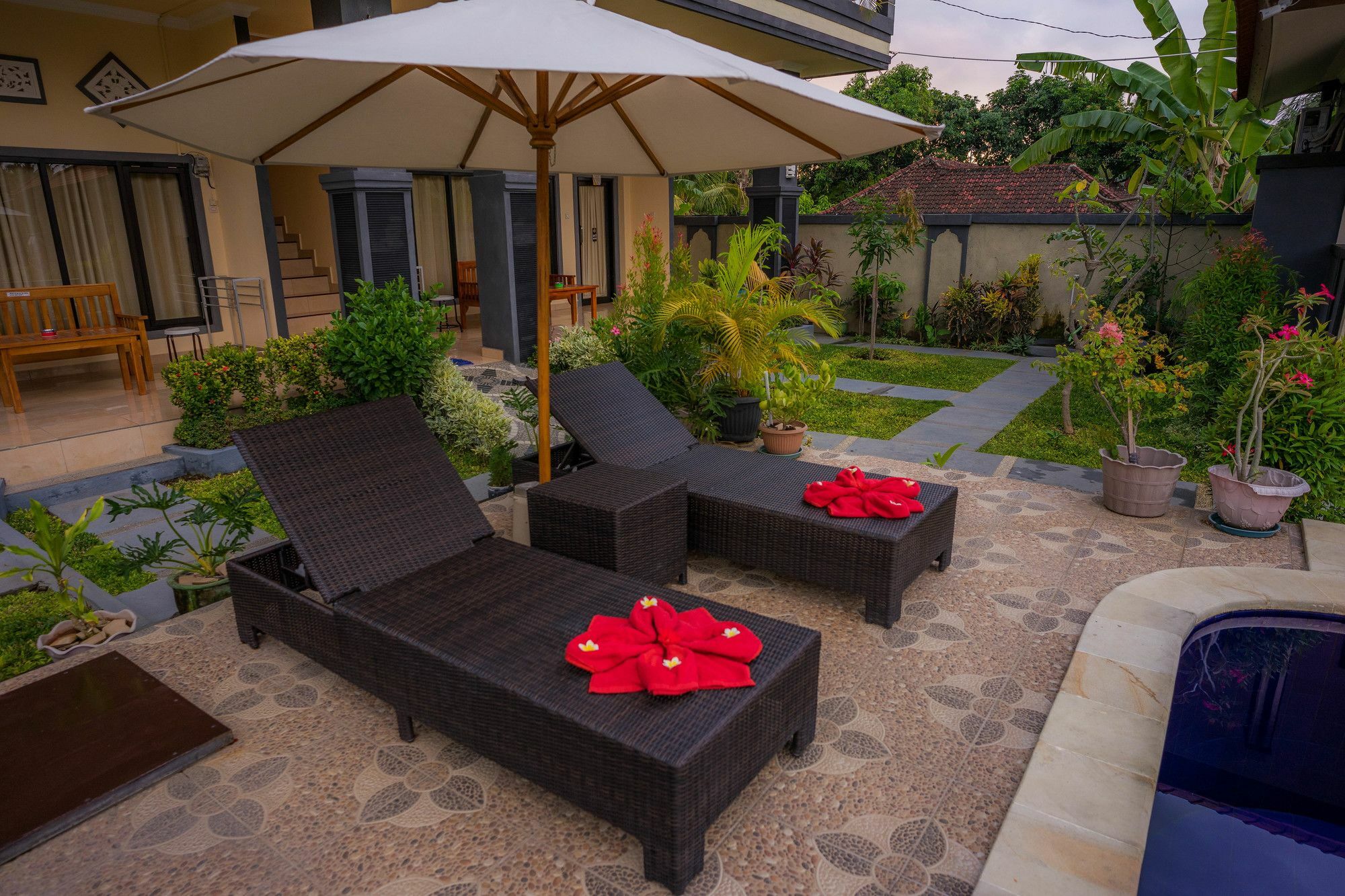 Summer Guesthouse Lovina Екстериор снимка